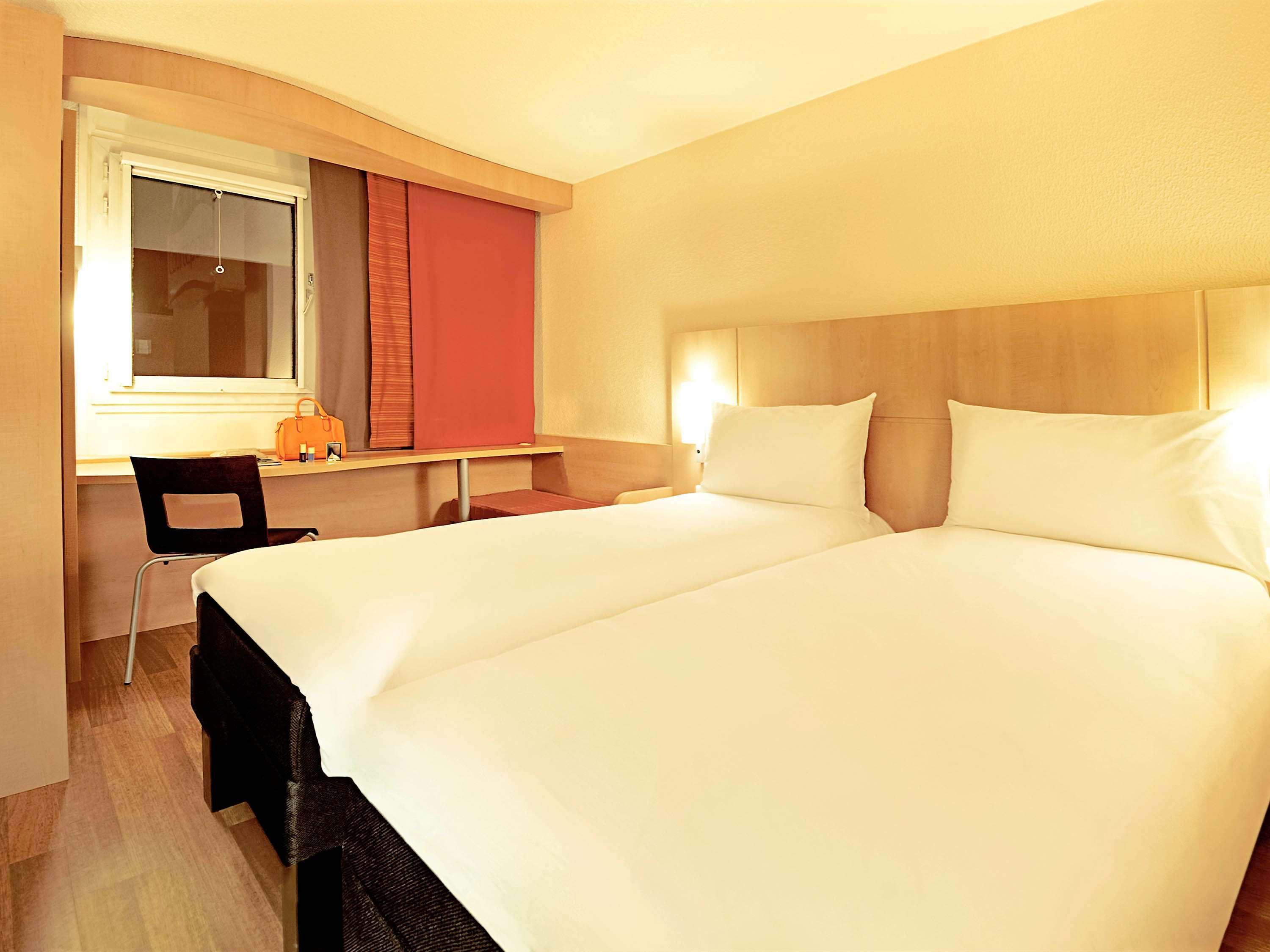 Ibis Lille Centre Gares Hotel Ngoại thất bức ảnh