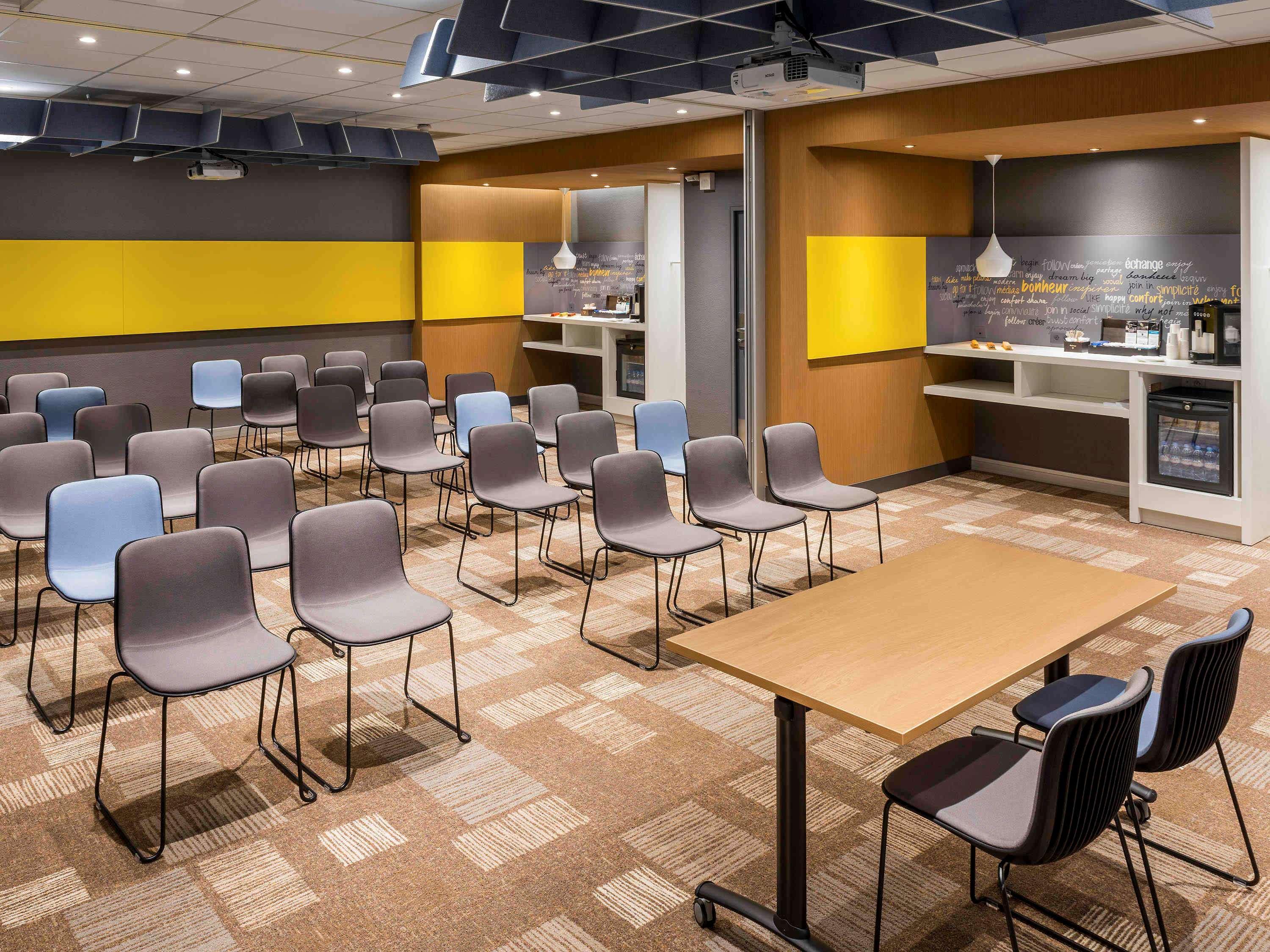 Ibis Lille Centre Gares Hotel Ngoại thất bức ảnh