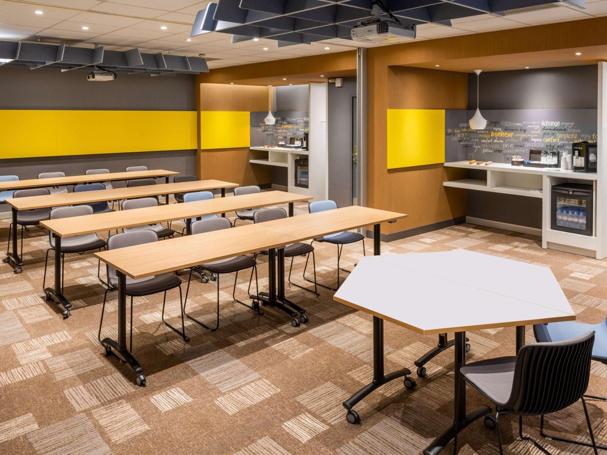 Ibis Lille Centre Gares Hotel Ngoại thất bức ảnh